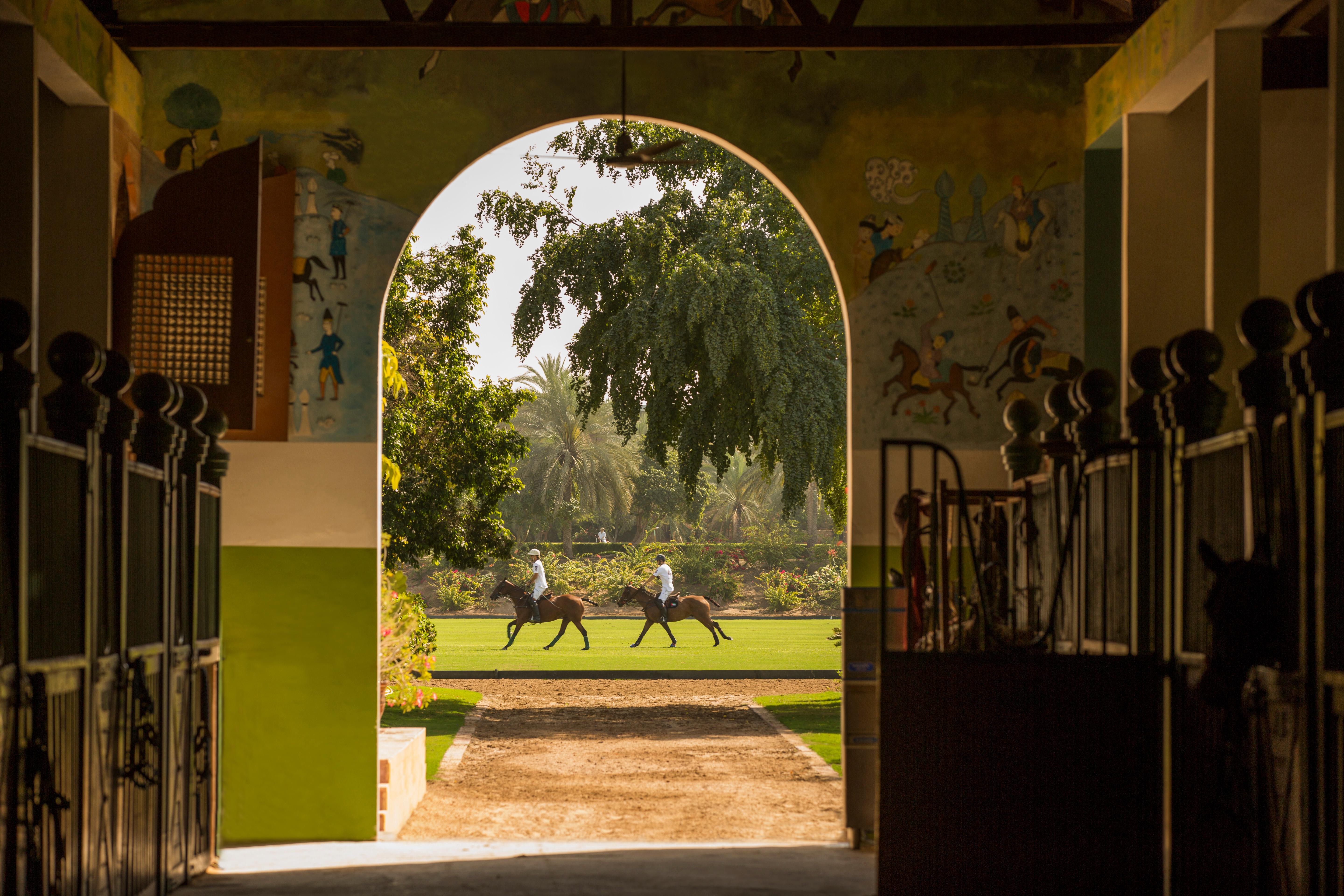 Meliá Desert Palm Member of Meliá Collection Dubái Exterior foto The stables at the stud