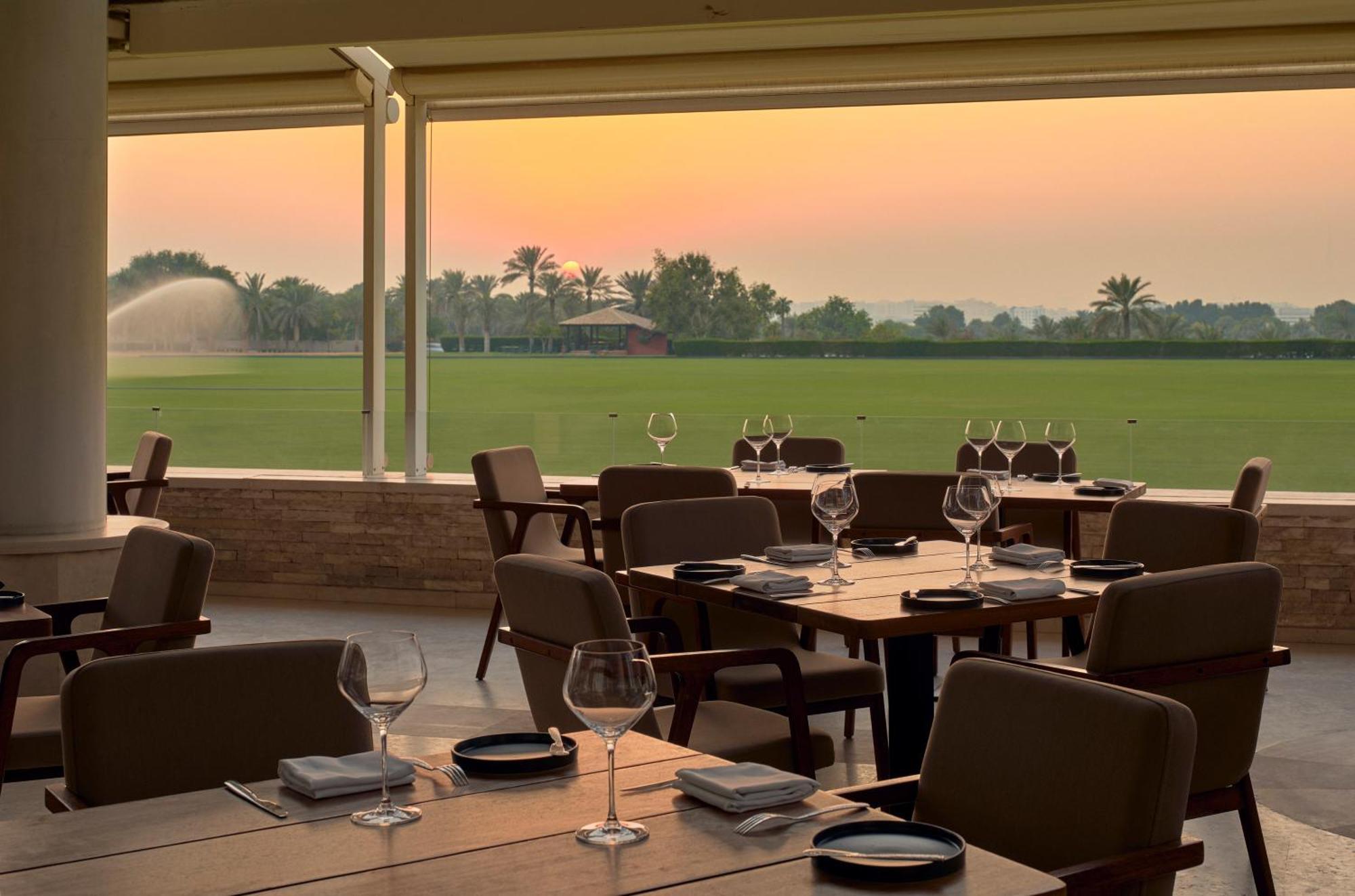 Meliá Desert Palm Member of Meliá Collection Dubái Exterior foto The restaurant at the Oberoi, Mumbai