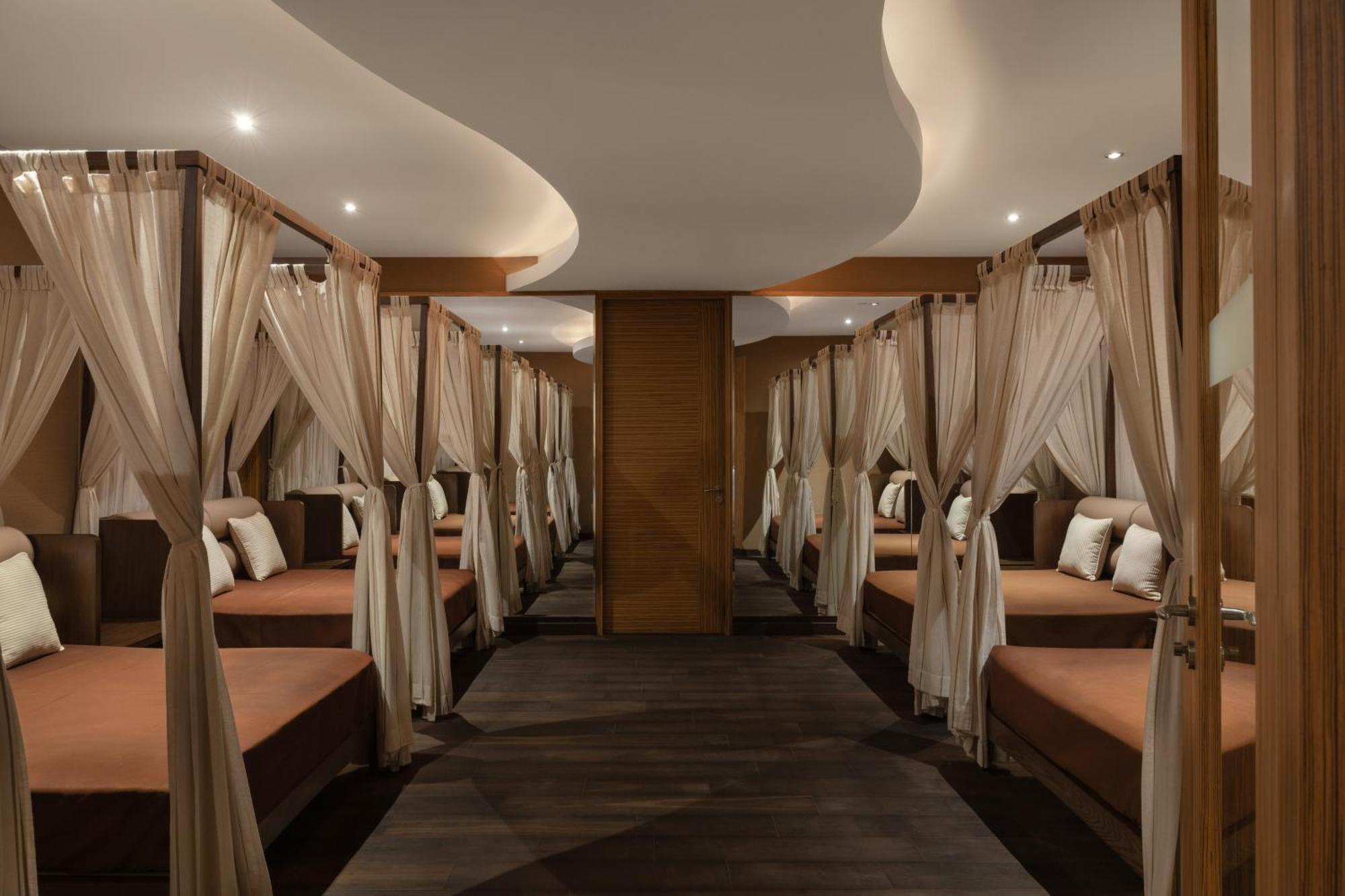 Meliá Desert Palm Member of Meliá Collection Dubái Exterior foto The interior of a day spa in Singapore